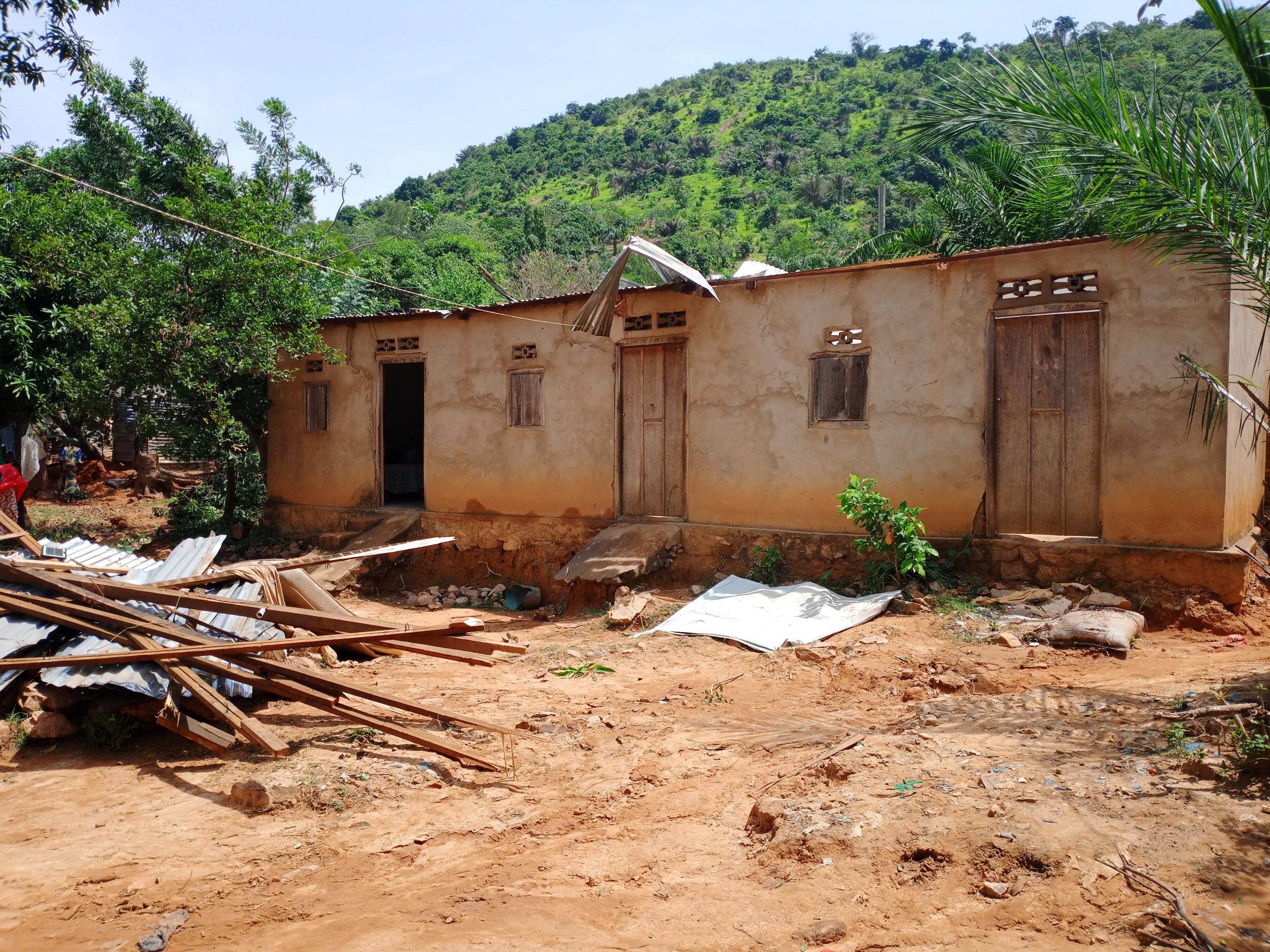 Centrafrique : un mort et près d’une cinquantaine de maisons écroulées après une forte pluie à Bangui