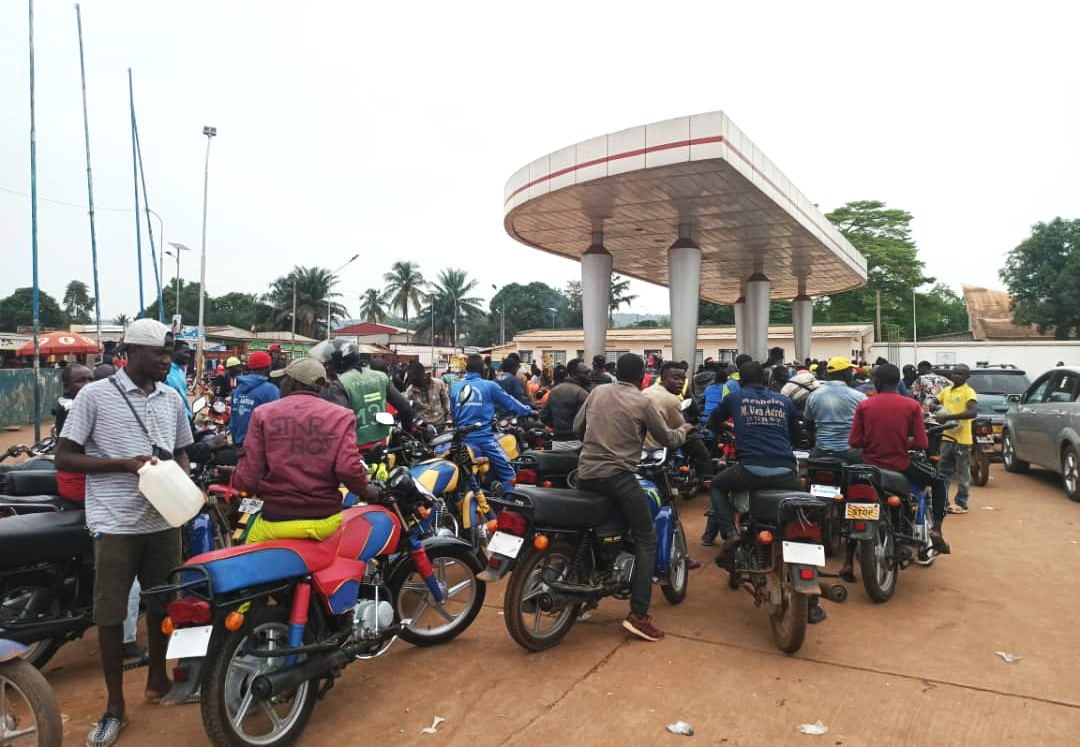 Centrafrique : une pénurie « créée » de carburant à Bangui ?
