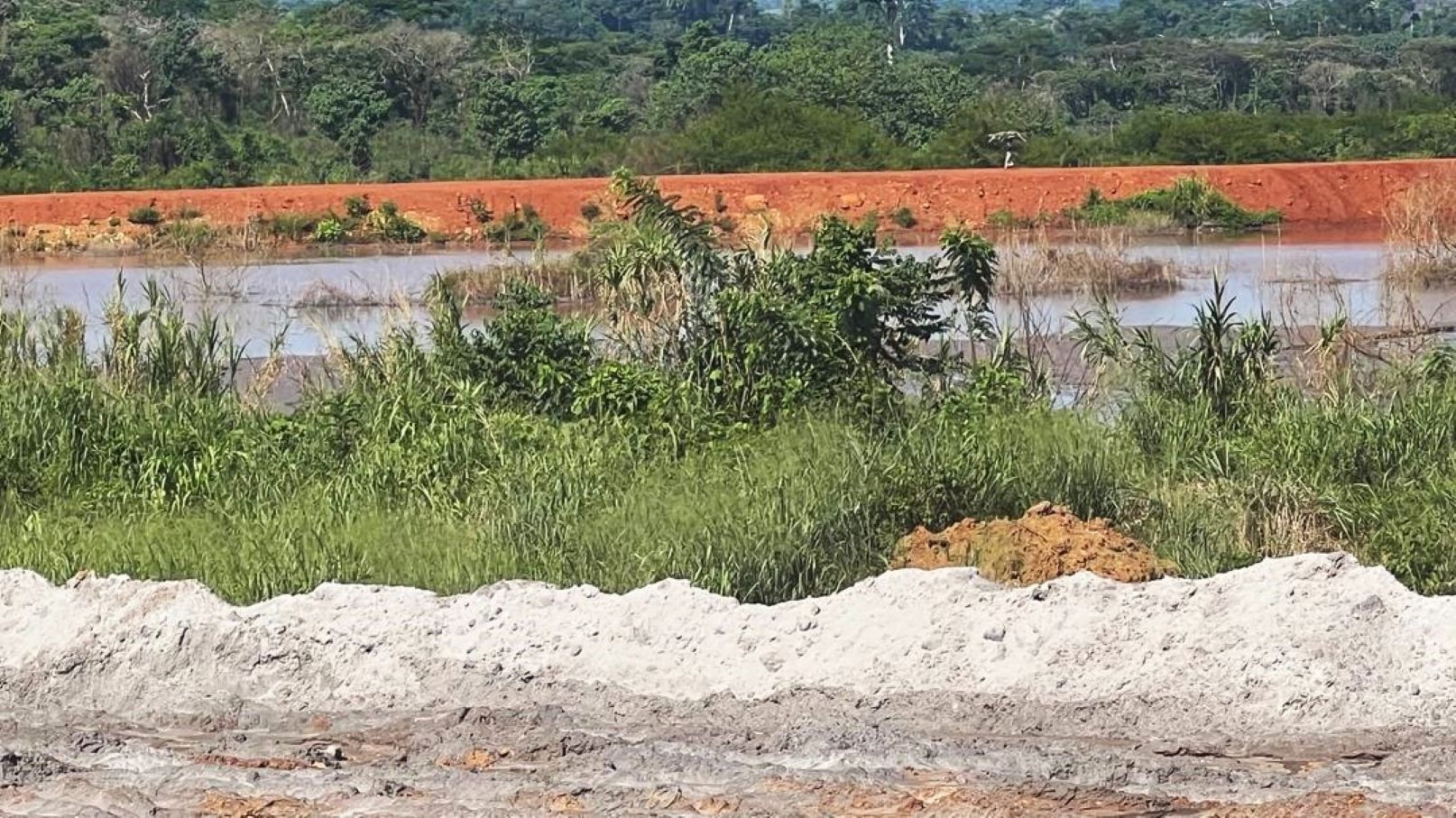 Environnement : difficile mixage mines-agriculture à Sosso-Nakombo