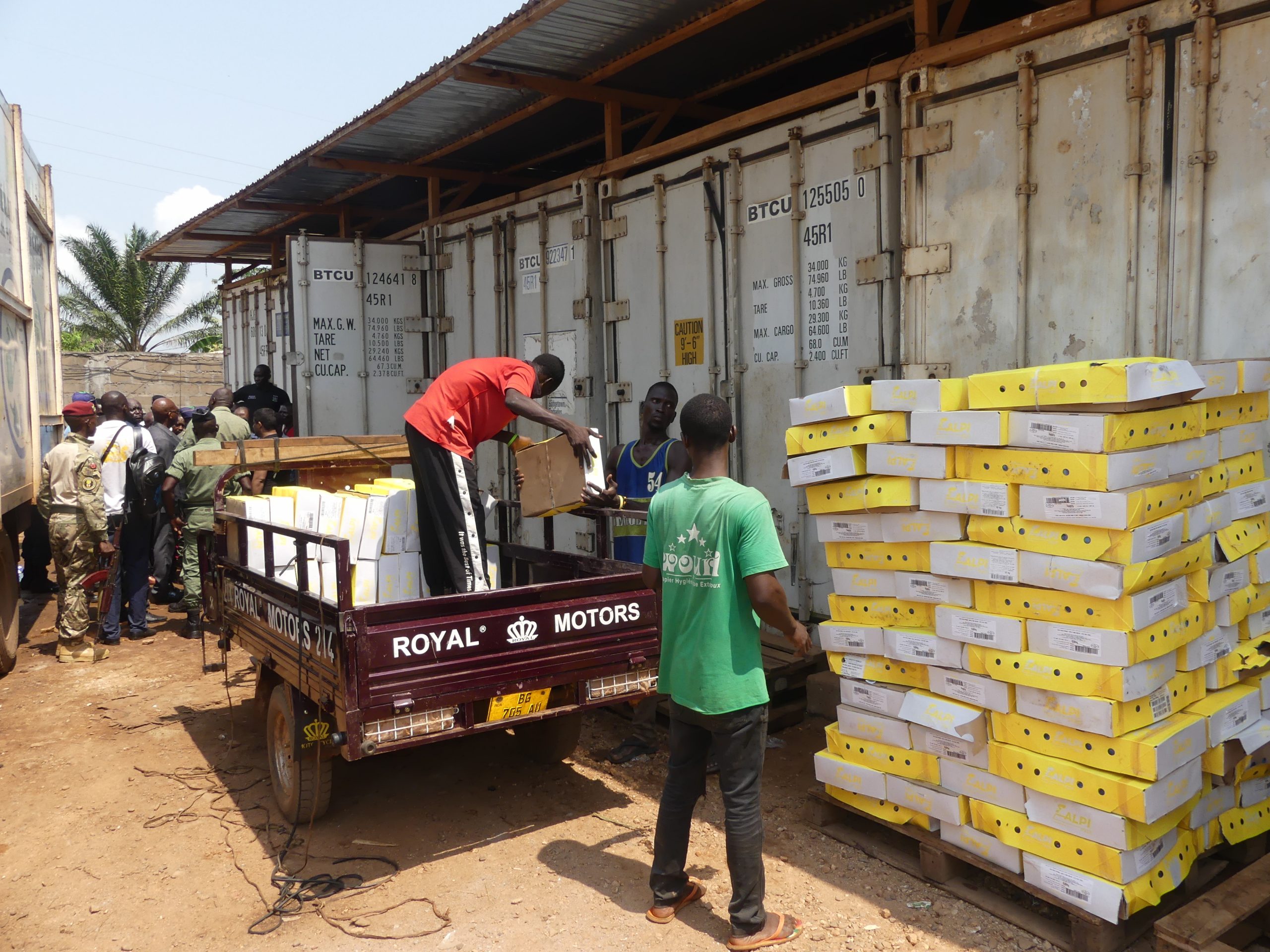 Centrafrique : le ministère du commerce saisit des produits avariés encore en vente à Bangui