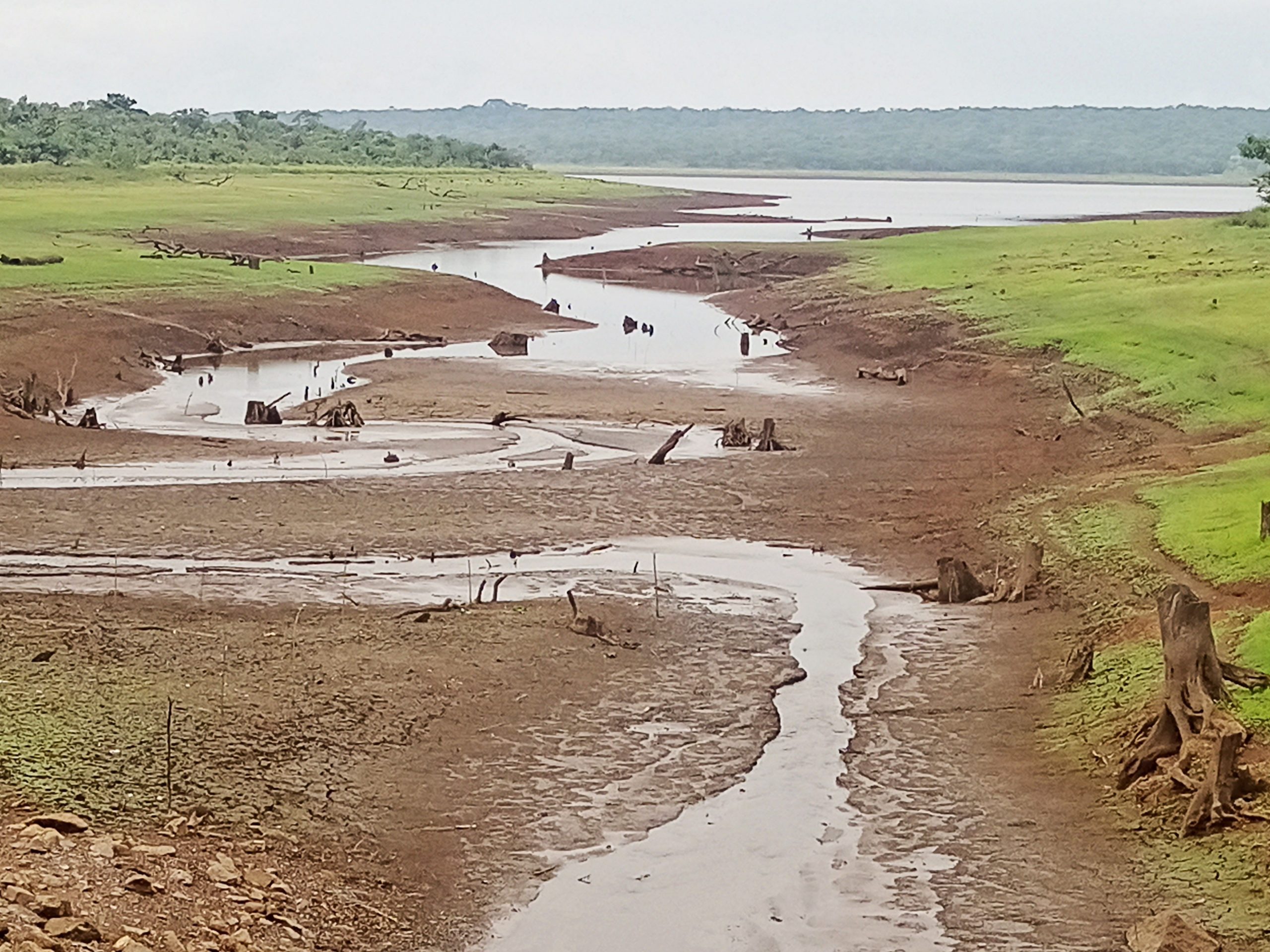 Environnement : le tarissement des eaux impacte la production de l’électricité au barrage de Boali