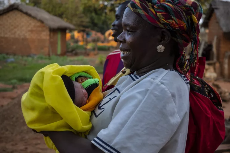 Santé : une quarantaine de matrones formées pour la prise en charge des accouchements à Mbaïki