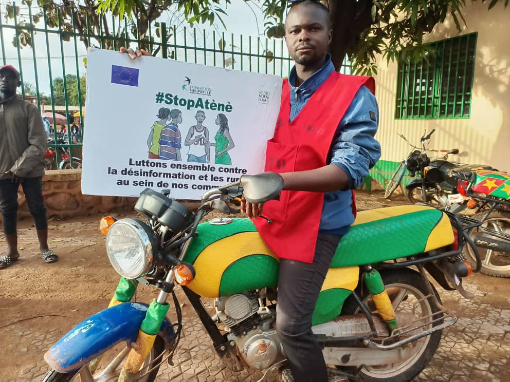 #StopATènè : « De grâce, gardons-nous à l’écart des rumeurs qui peuvent créer des troubles dans la société », dixit Junior Lagandji, conducteur de taxi-moto