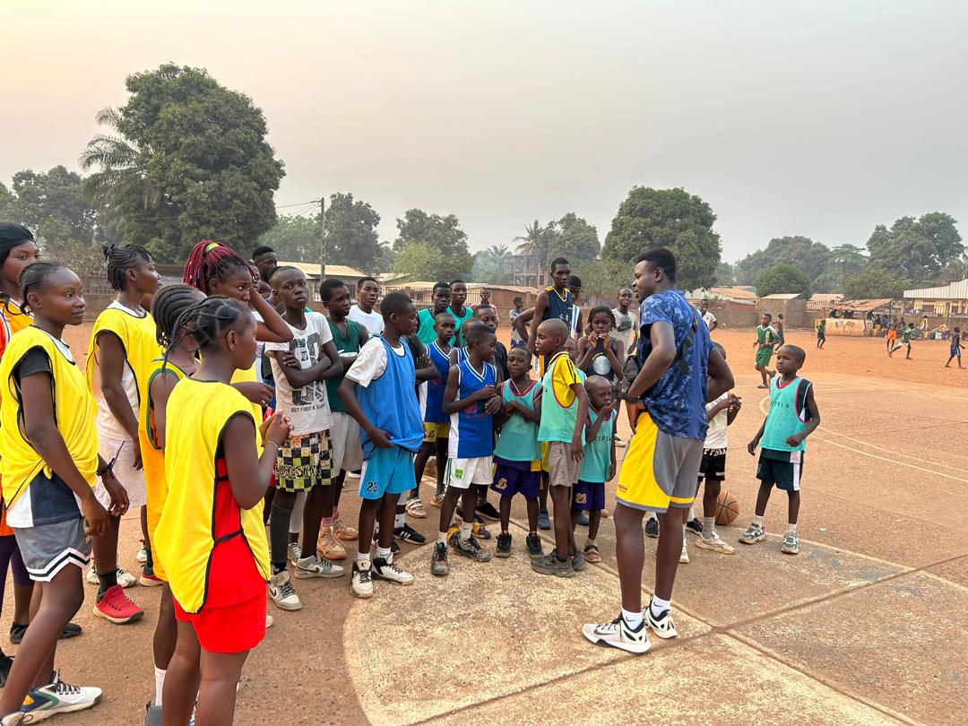 Bangui : un camp de basket-ball en faveur des jeunes du 8ème arrondissement