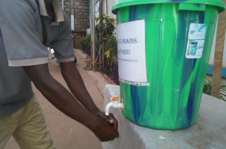 Lavage des mains une mesure préventive contre coronavirus